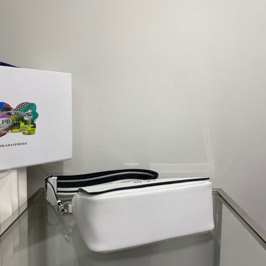 P*rada Bag Top Quality