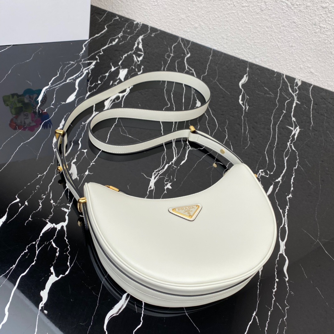 P*rada Bag Top Quality