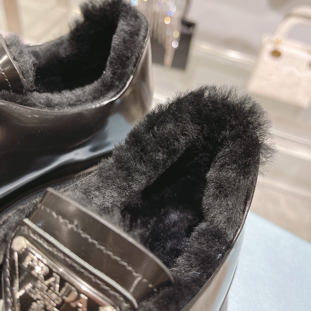 Women P*rada Top Sneaker