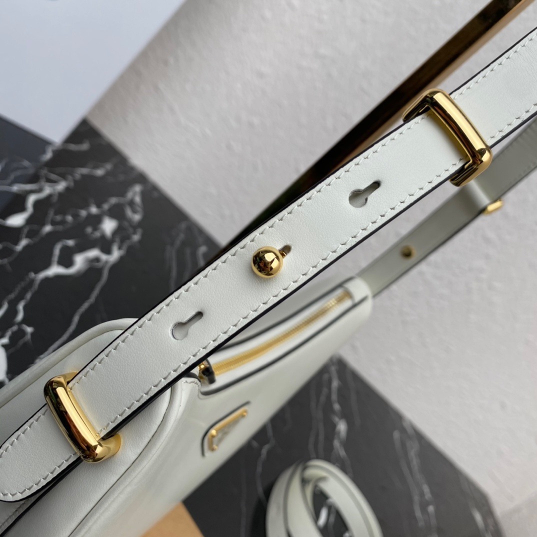 P*rada Bag Top Quality