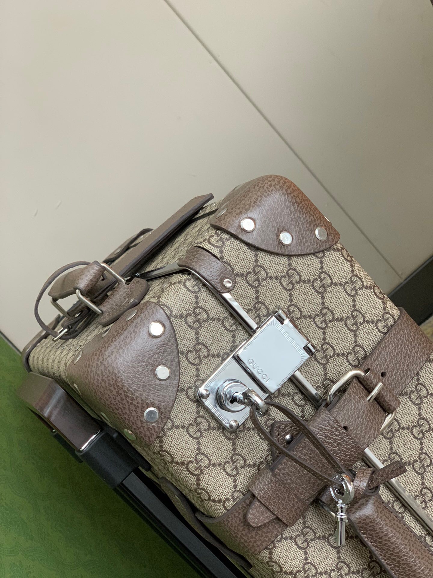 G*UCCI Luggage suitcase ()