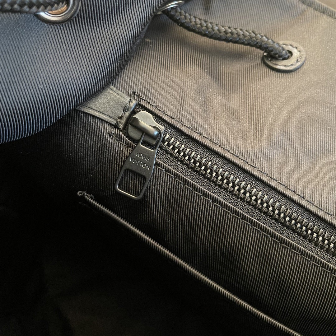 L*ouis V*uitton Top Bag