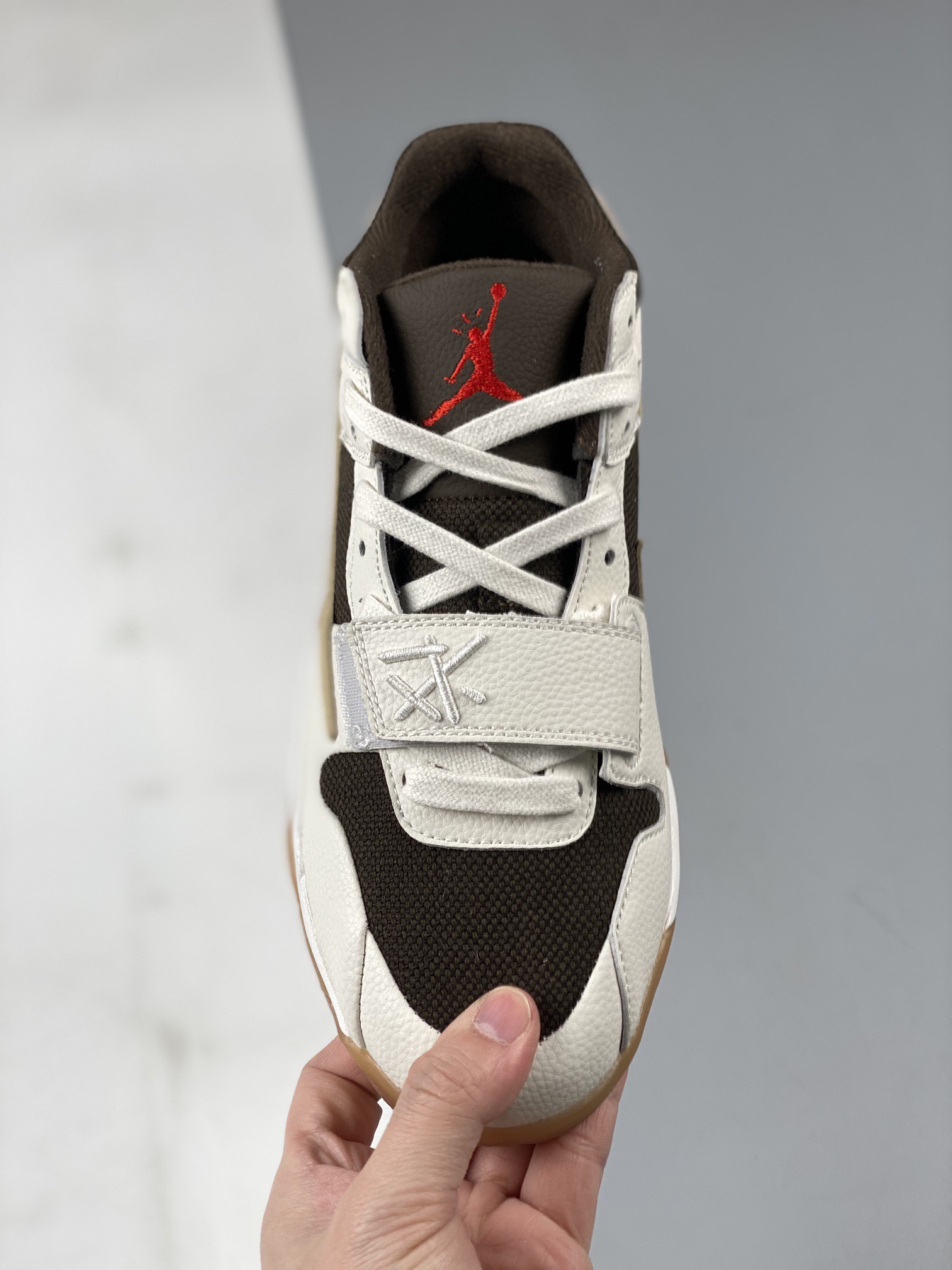 Nike Air Jordan cut the check aj