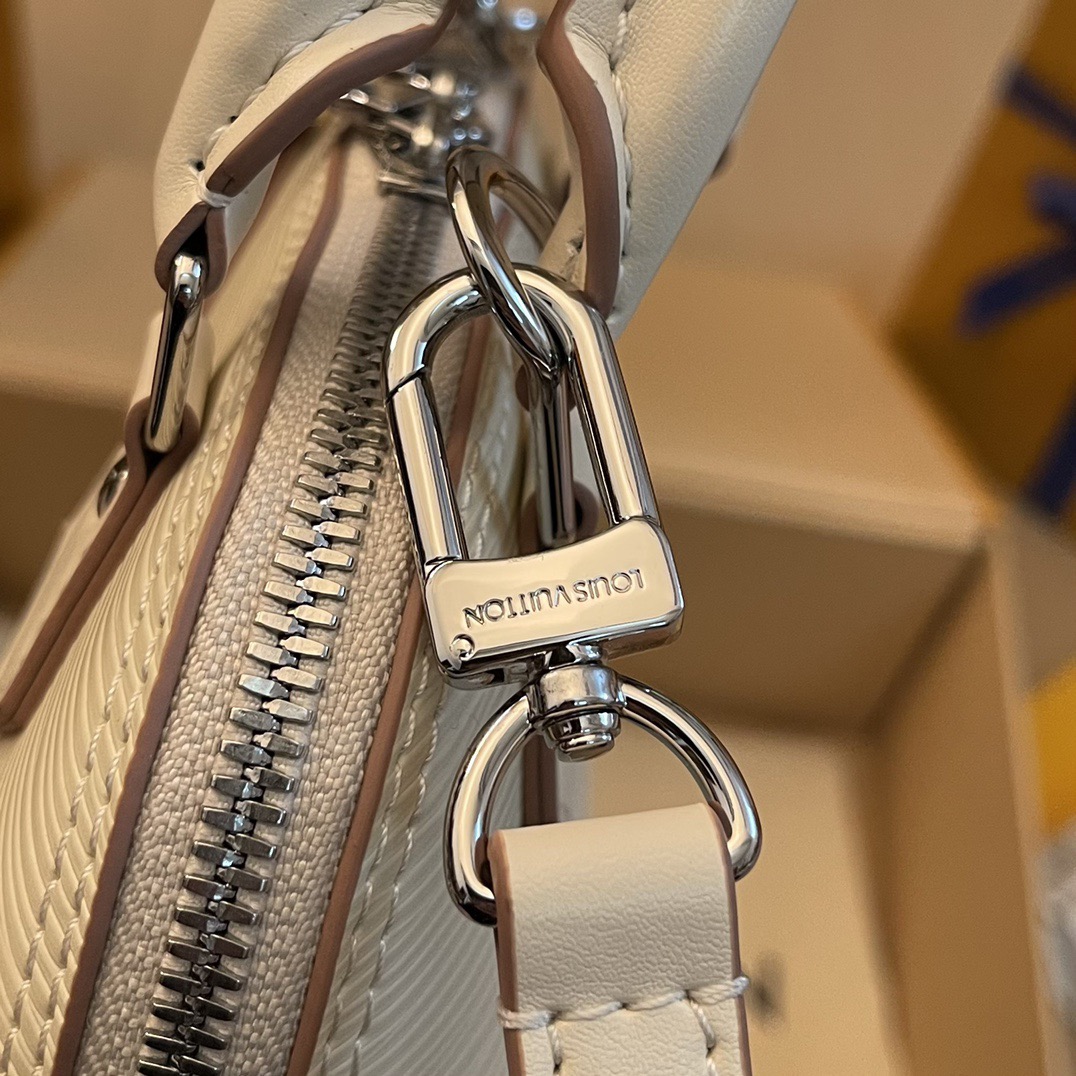 L*ouis V*uitton Top Bag