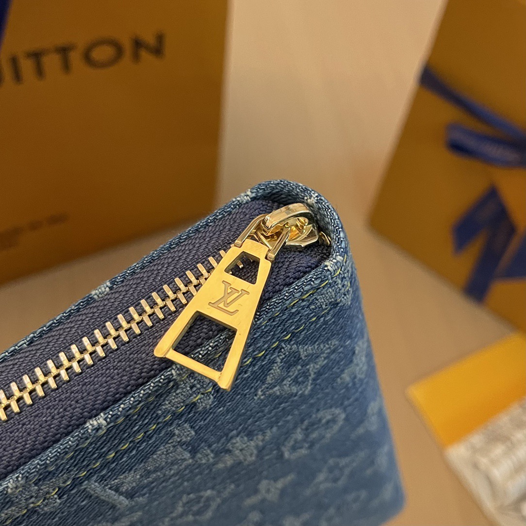 L*ouis V*uitton Top Bag