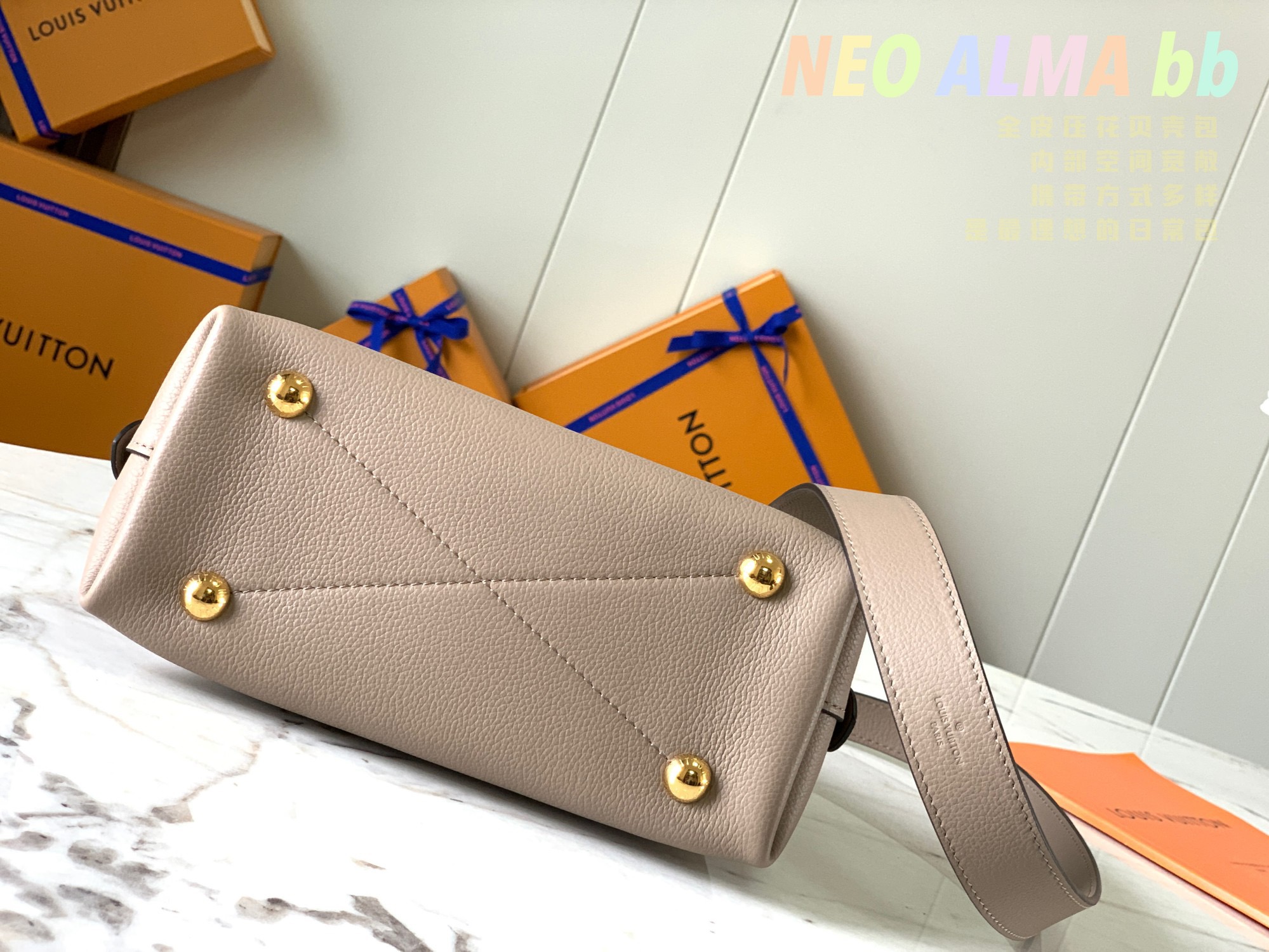 L*ouis V*uitton Top Bag