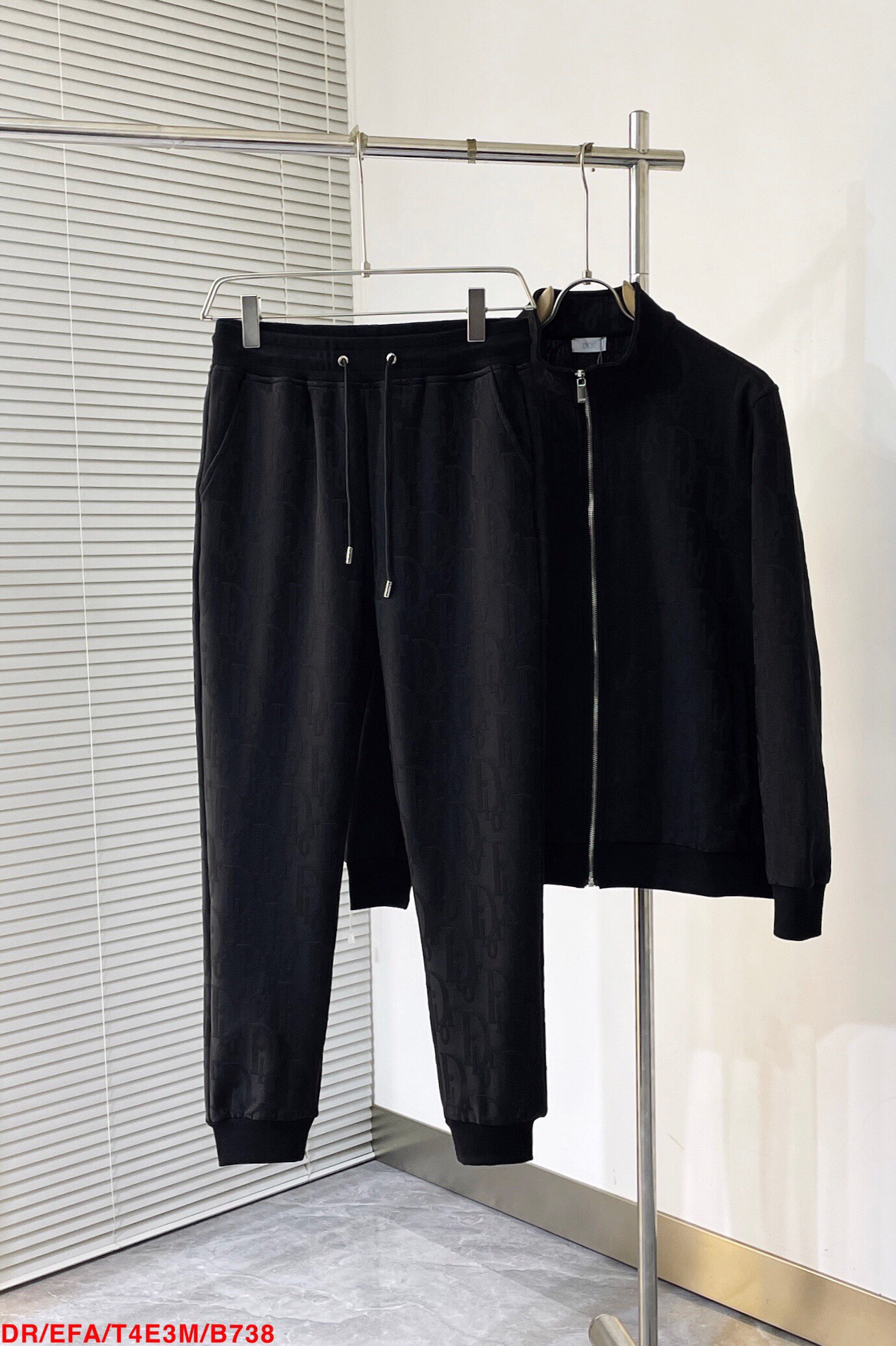 Men suits Top Quality