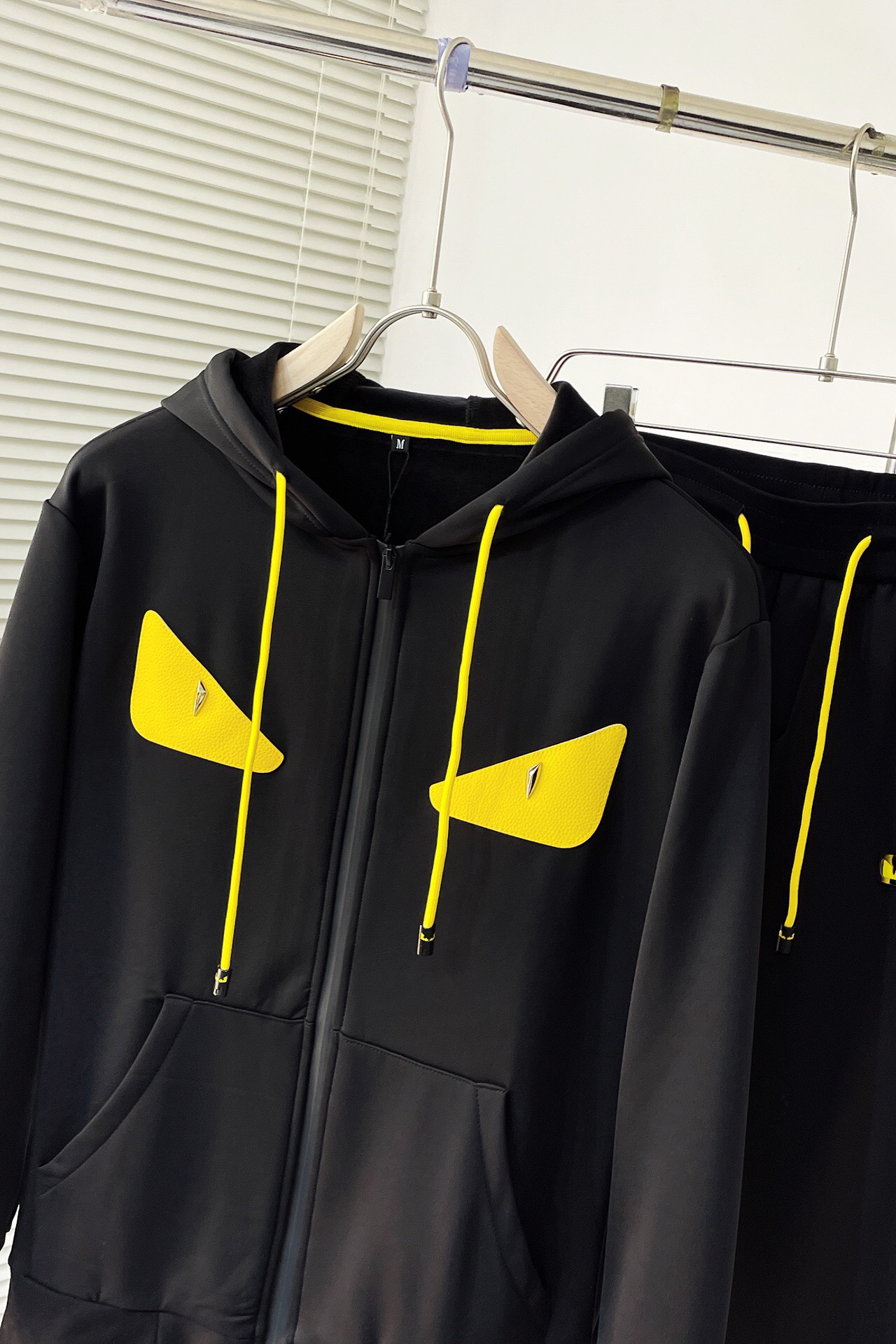 Men suits Top Quality