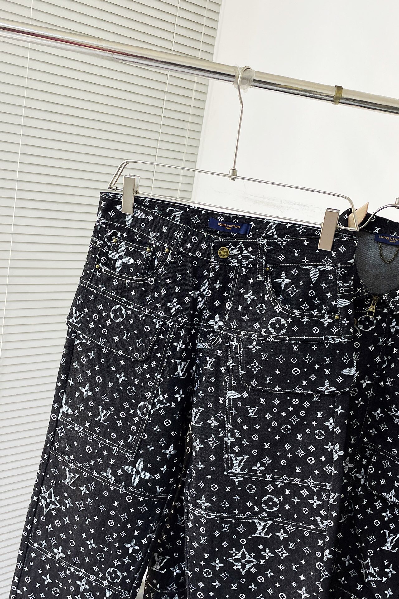 Men suits Top Quality