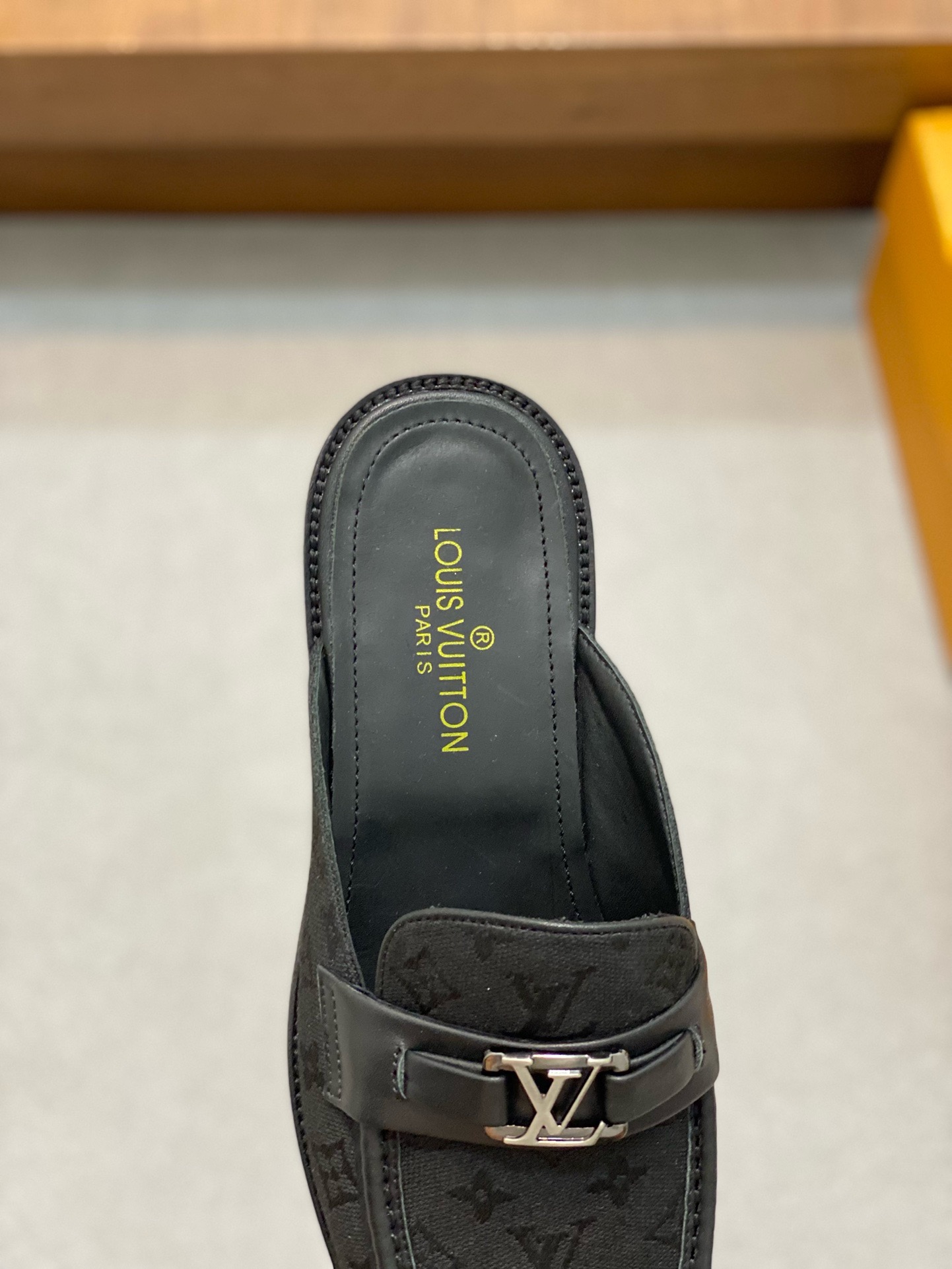 Men L*ouis V*uitton Top Slippers