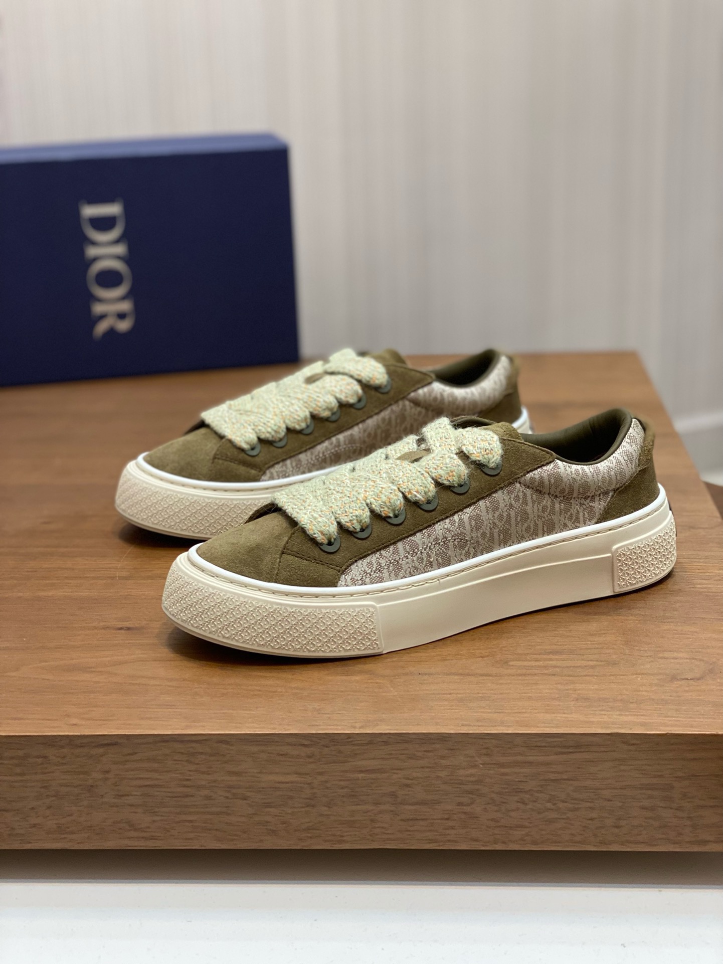 Men  D*ior Top Sneaker