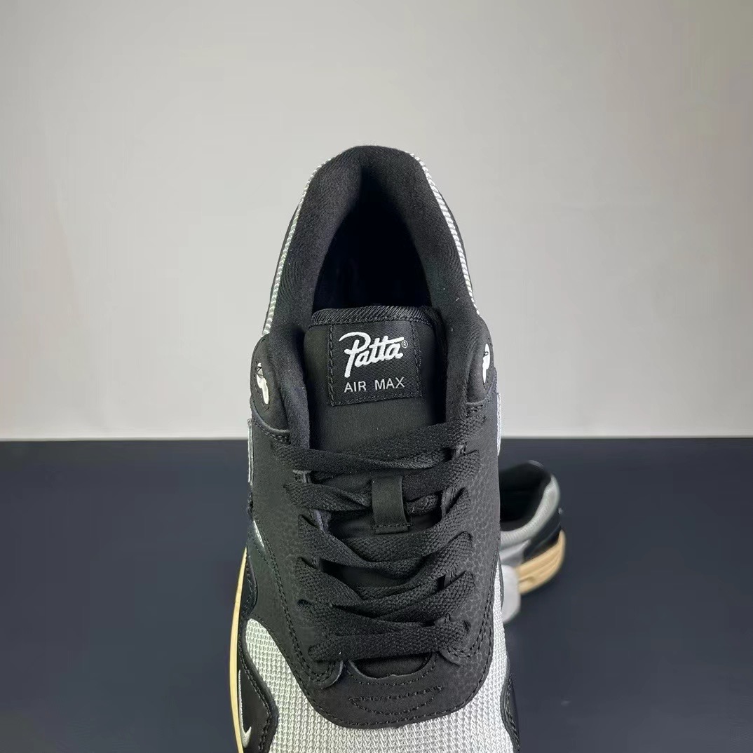 Nike Air Max+P*atta )