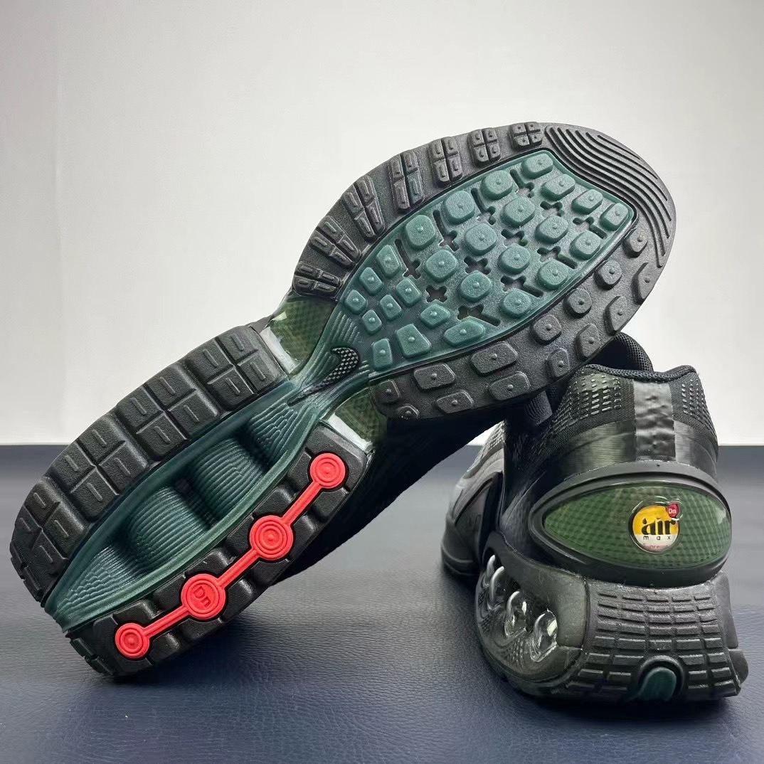 Nike Air Max+S*upreme )