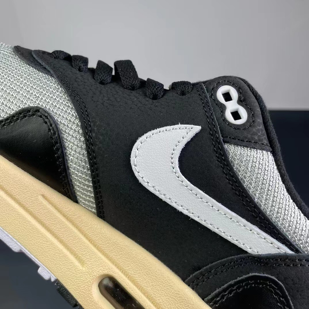 Nike Air Max+P*atta )