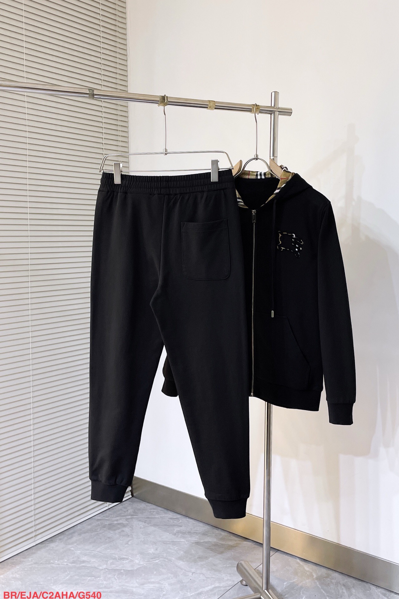 Men suits Top Quality