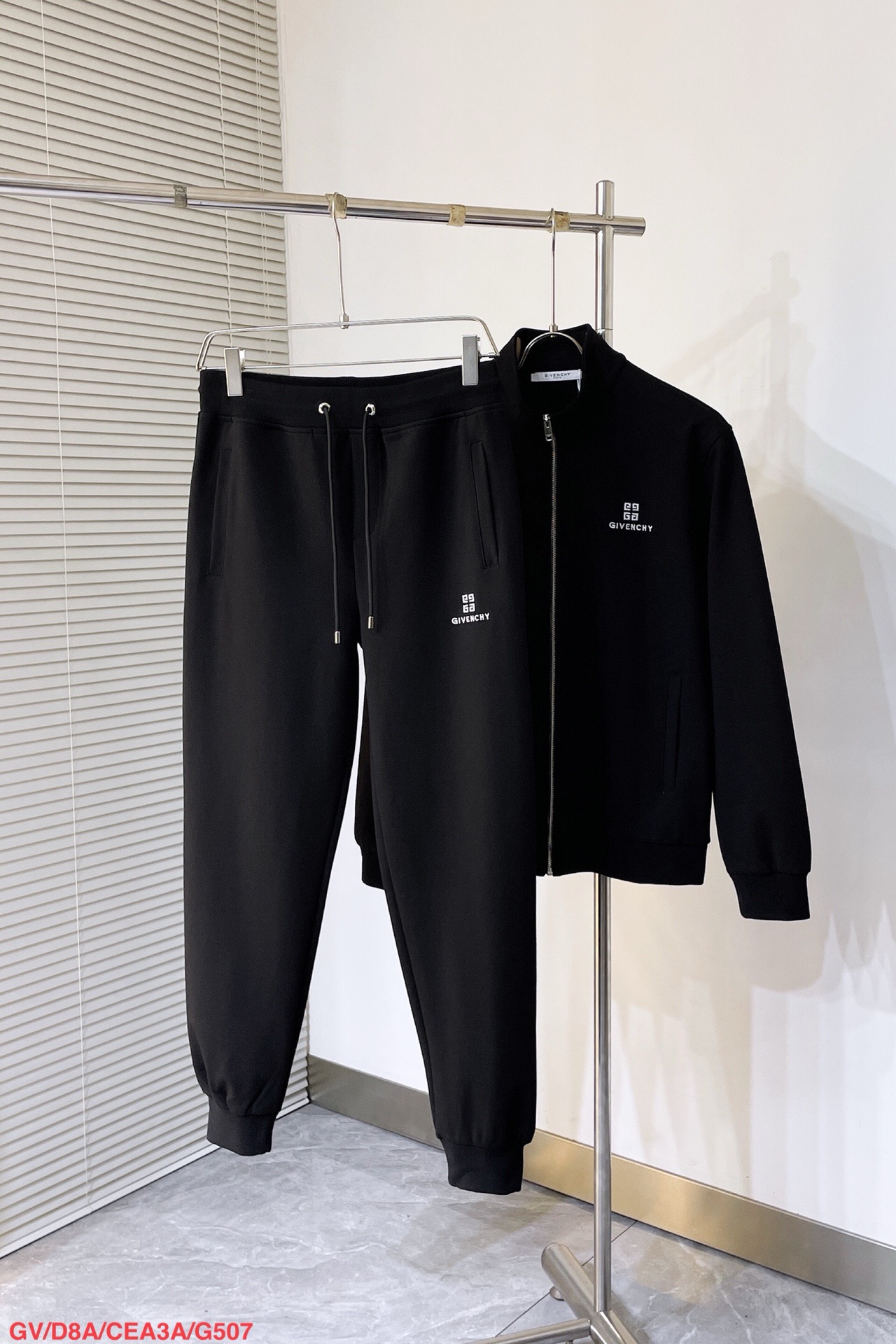 Men suits Top Quality