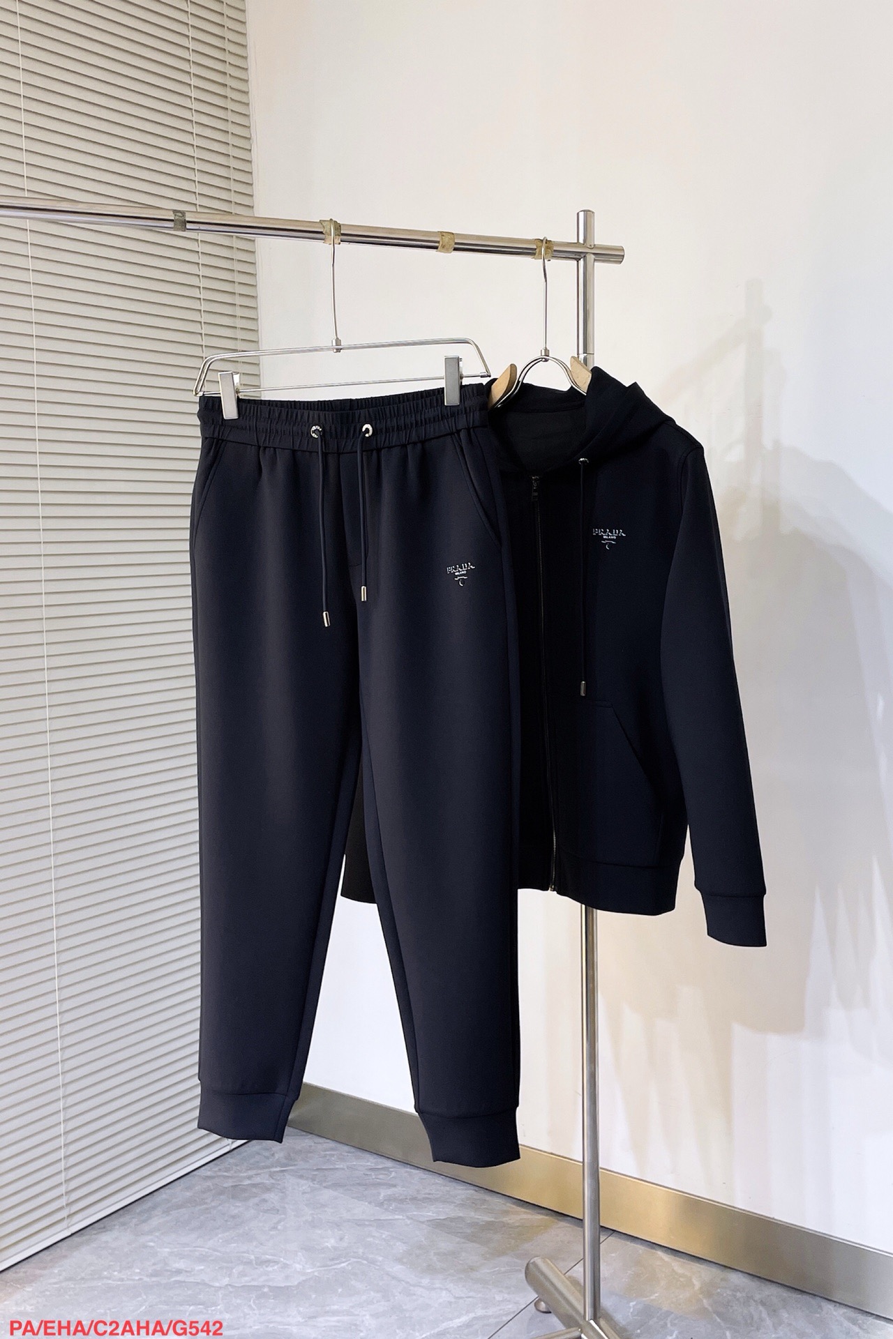 Men suits Top Quality