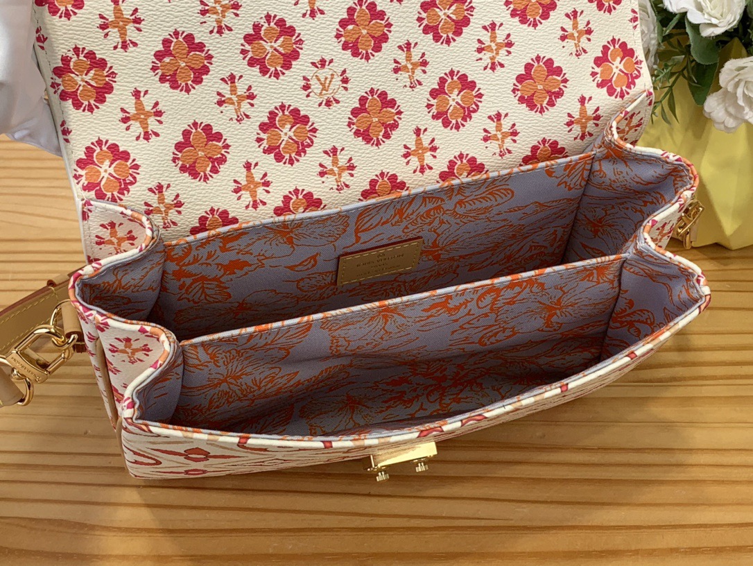 L*ouis V*uitton Top Bag