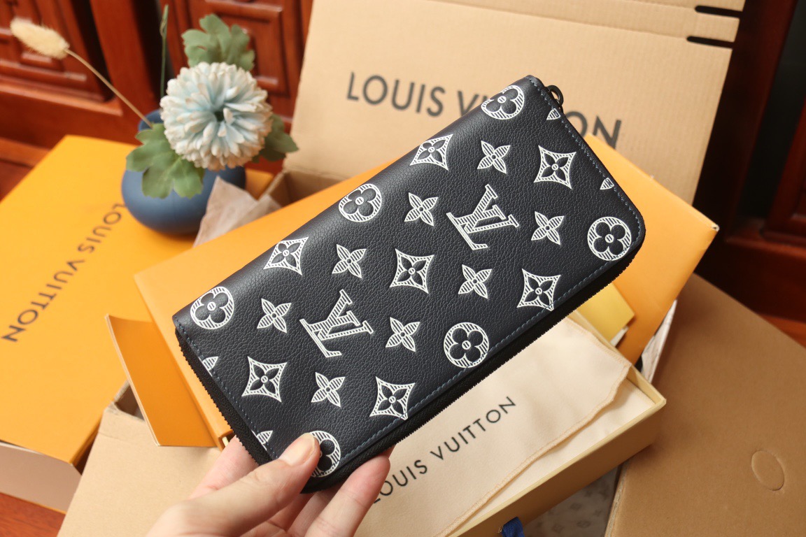 L*ouis V*uitton Top Bag