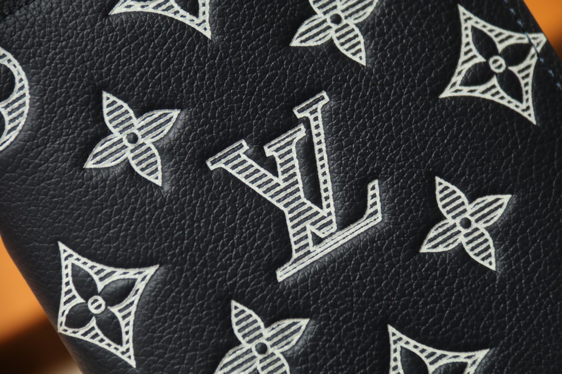 L*ouis V*uitton Top Bag