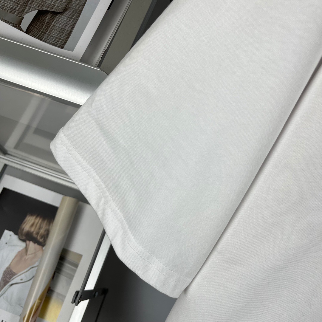 Men T-shirt Top Quality