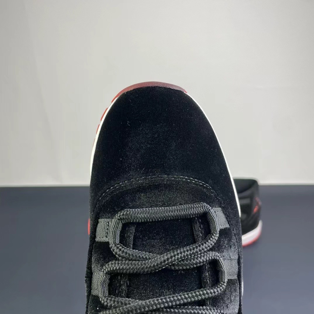 NIKE Air Jordan 11()