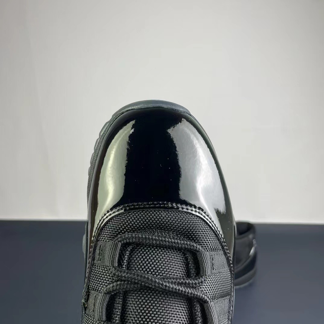 NIKE Air Jordan 11()