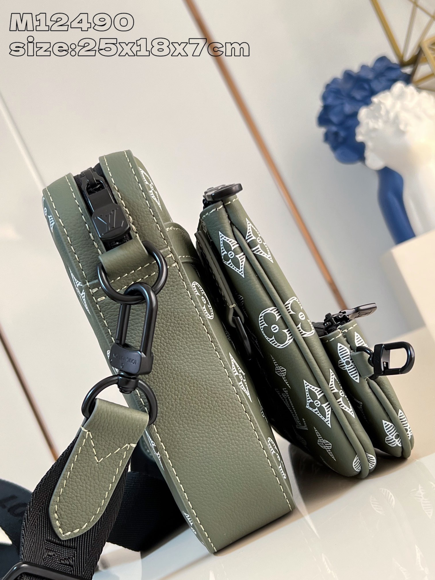 L*ouis V*uitton Top Bag