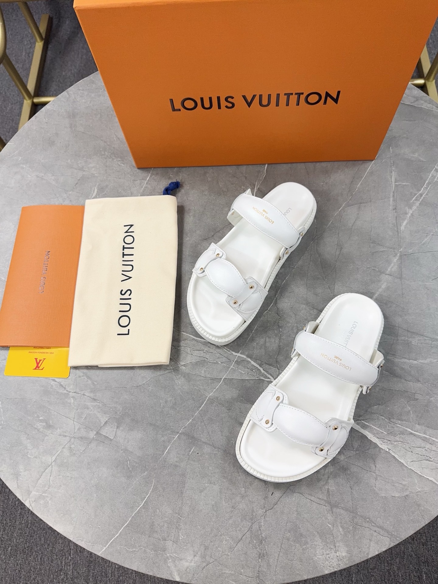 Women L*ouis V*uitton Top Sandals