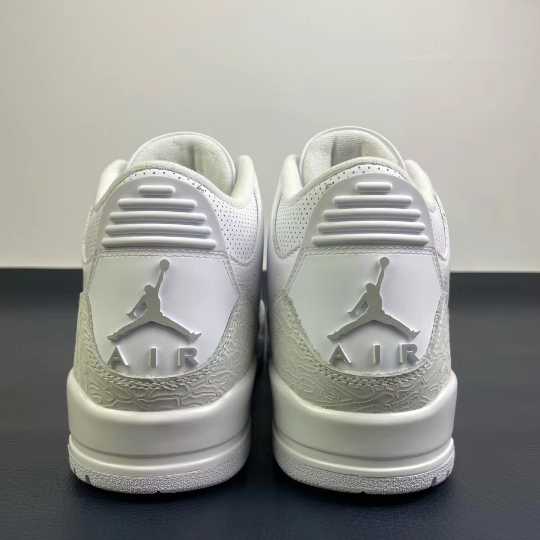 NIKE Air Jordan 3