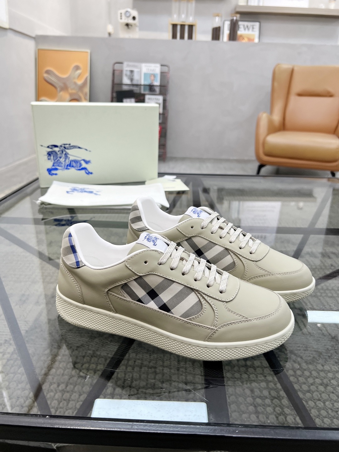 Men B*rberry Sneaker ()