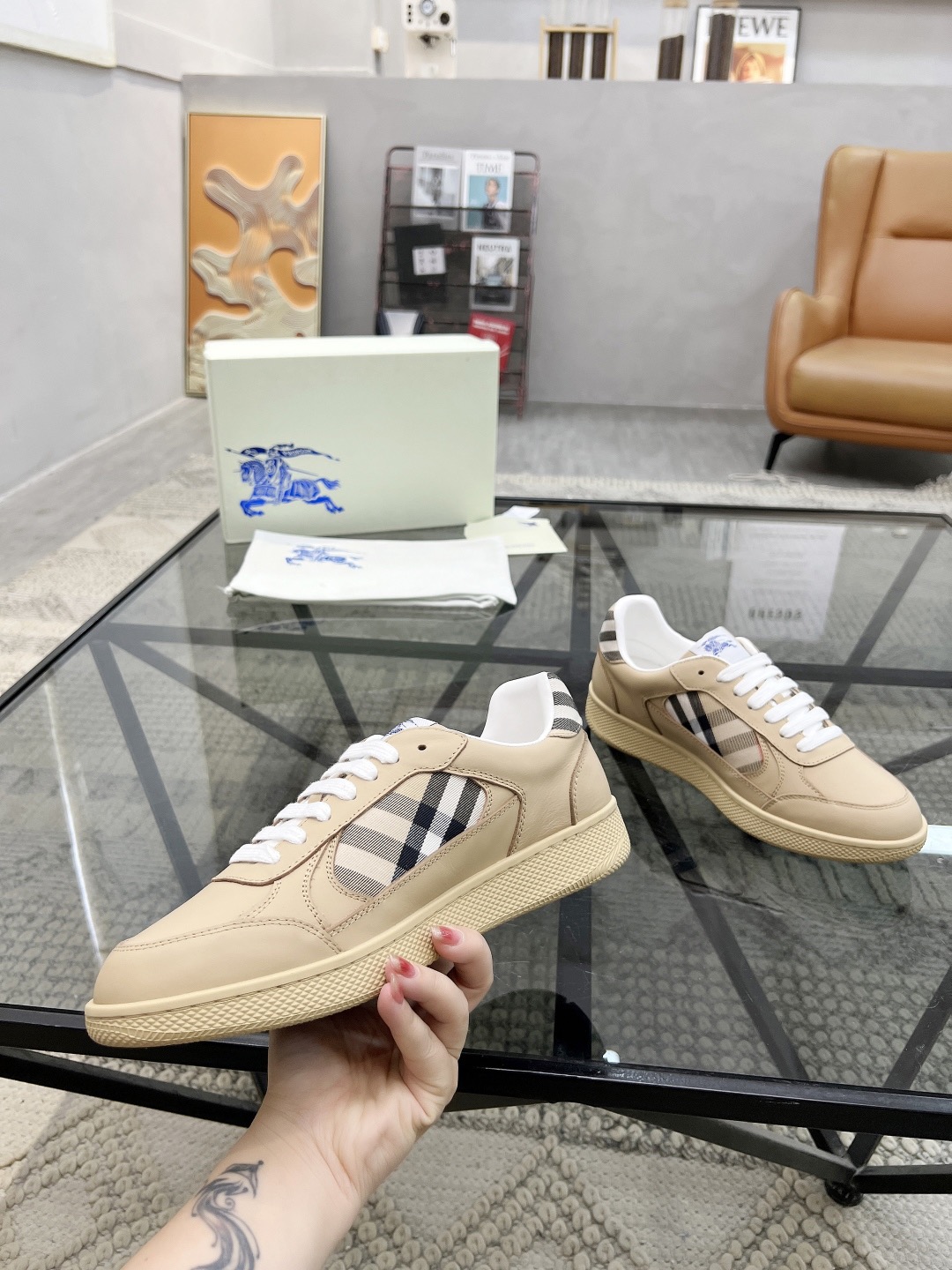 Men B*rberry Sneaker ()