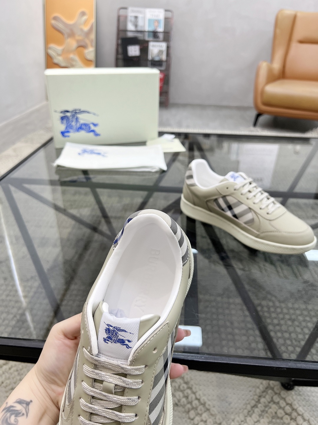 Men B*rberry Sneaker ()