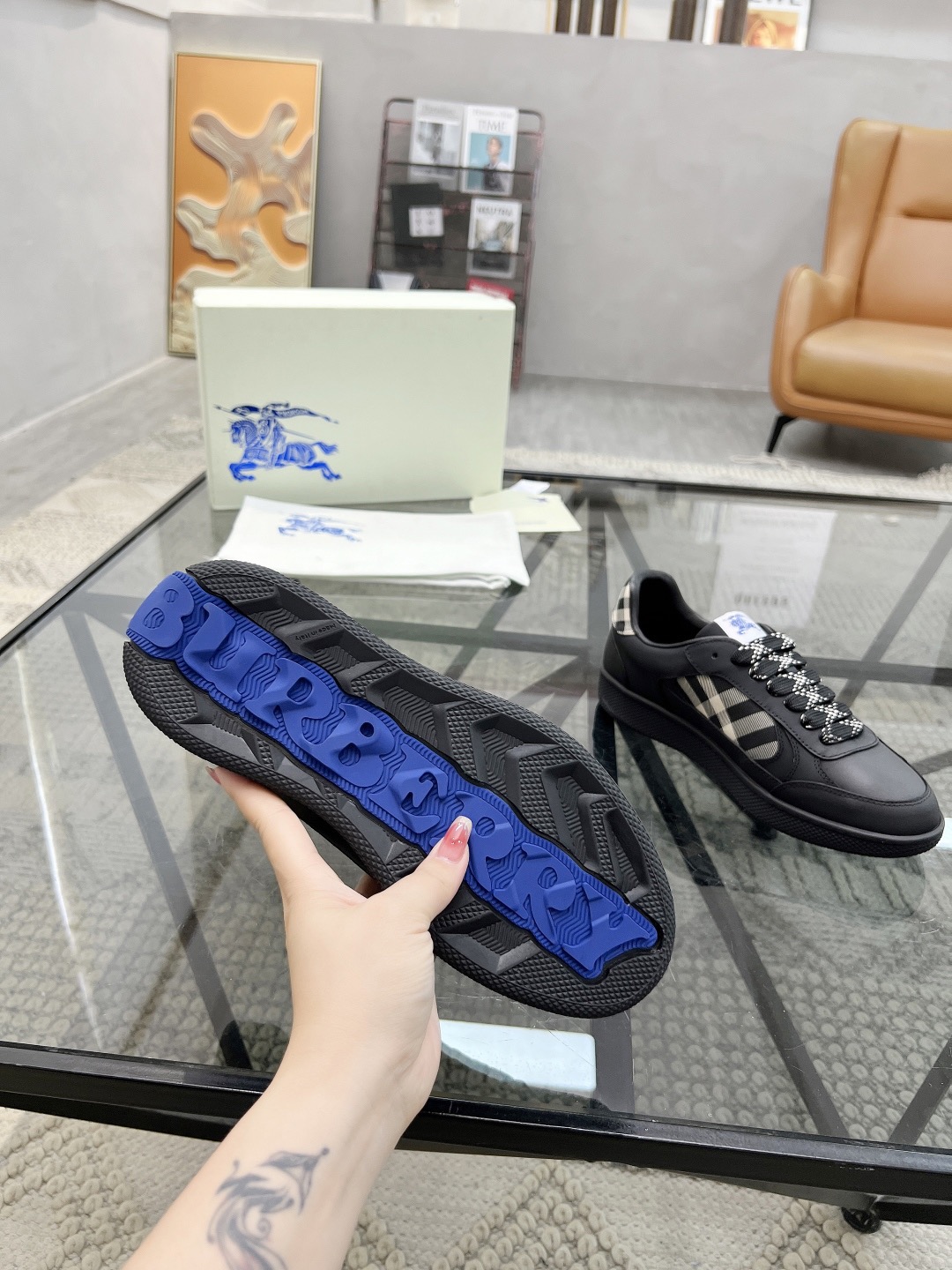 Men B*rberry Sneaker ()