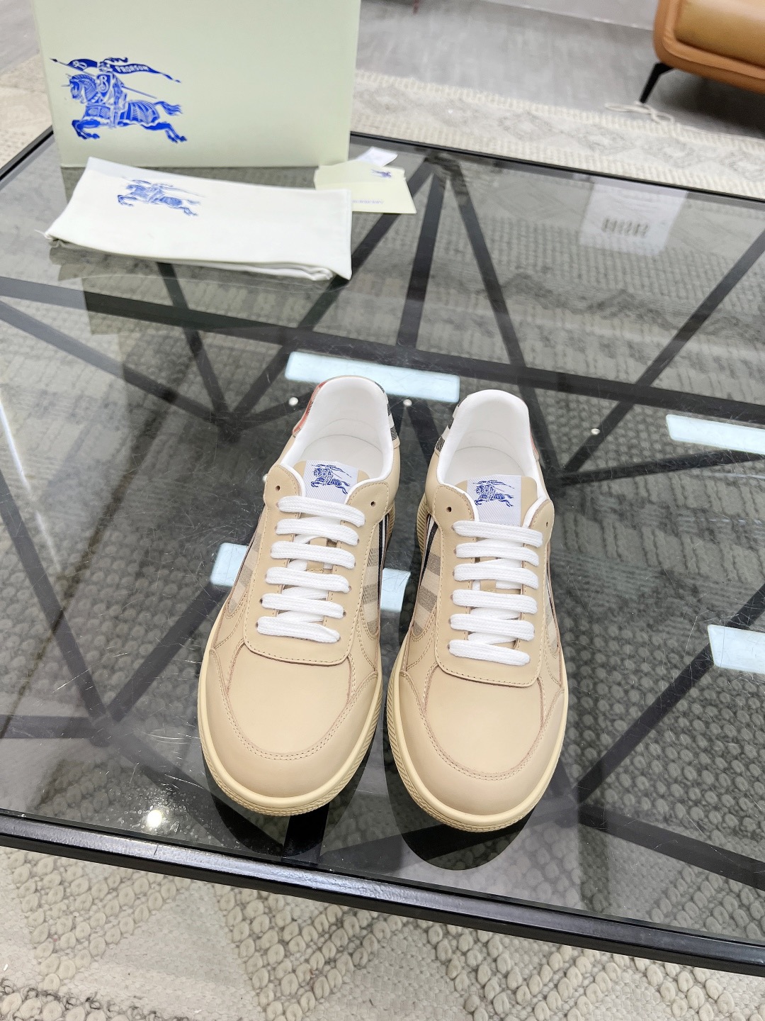 Men B*rberry Sneaker ()