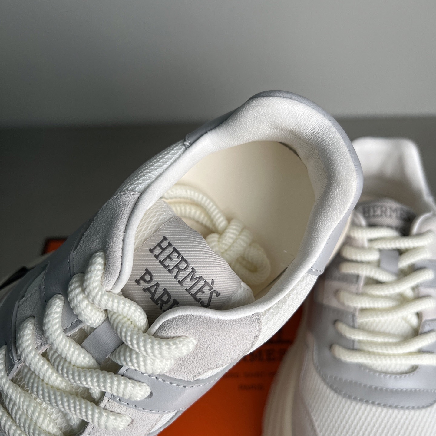 Men H*ermes Top Sneaker