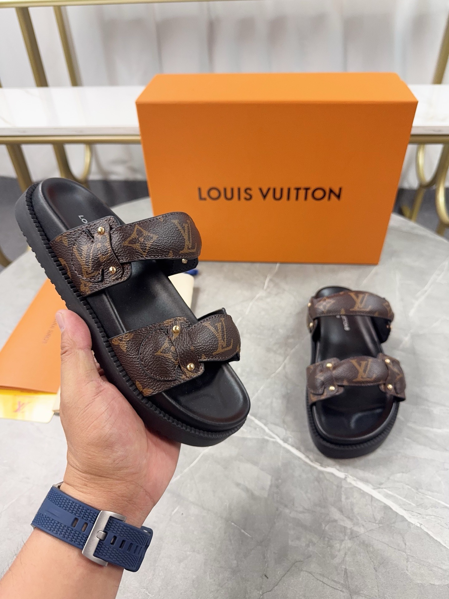 Women L*ouis V*uitton Top Sandals