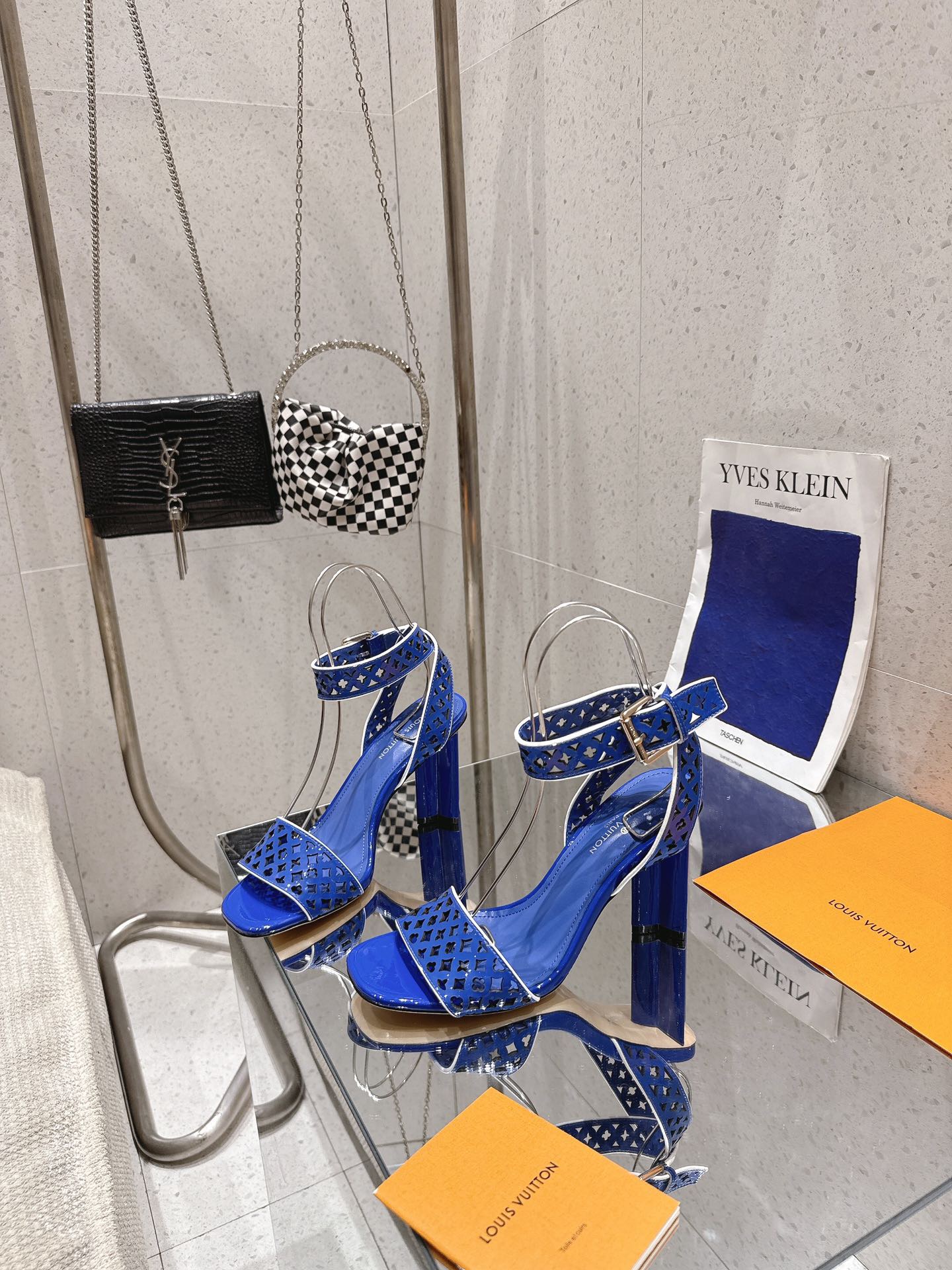 Women L*ouis V*uitton Top Sandals