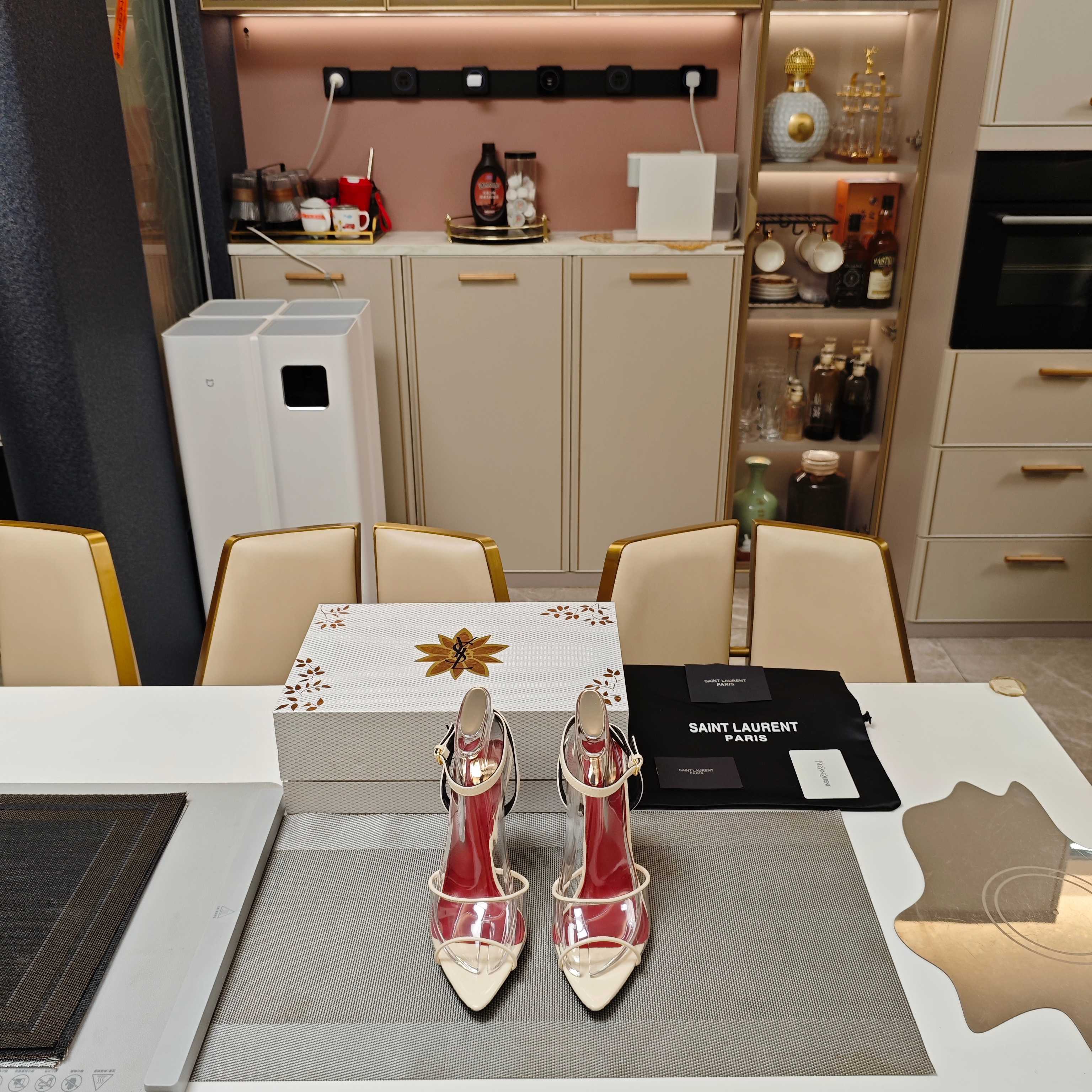 Women Y*SL Top Pumps