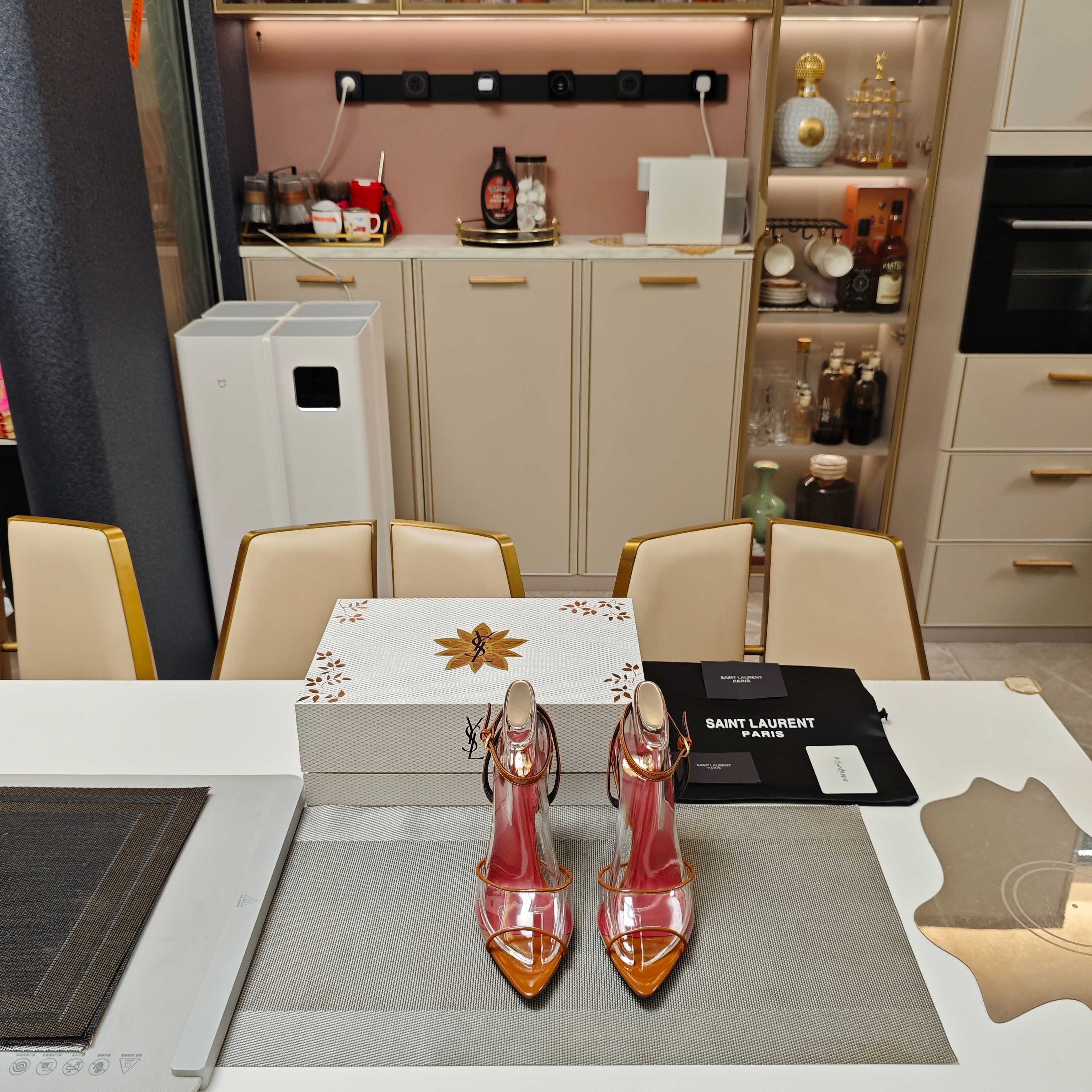 Women Y*SL Top Pumps