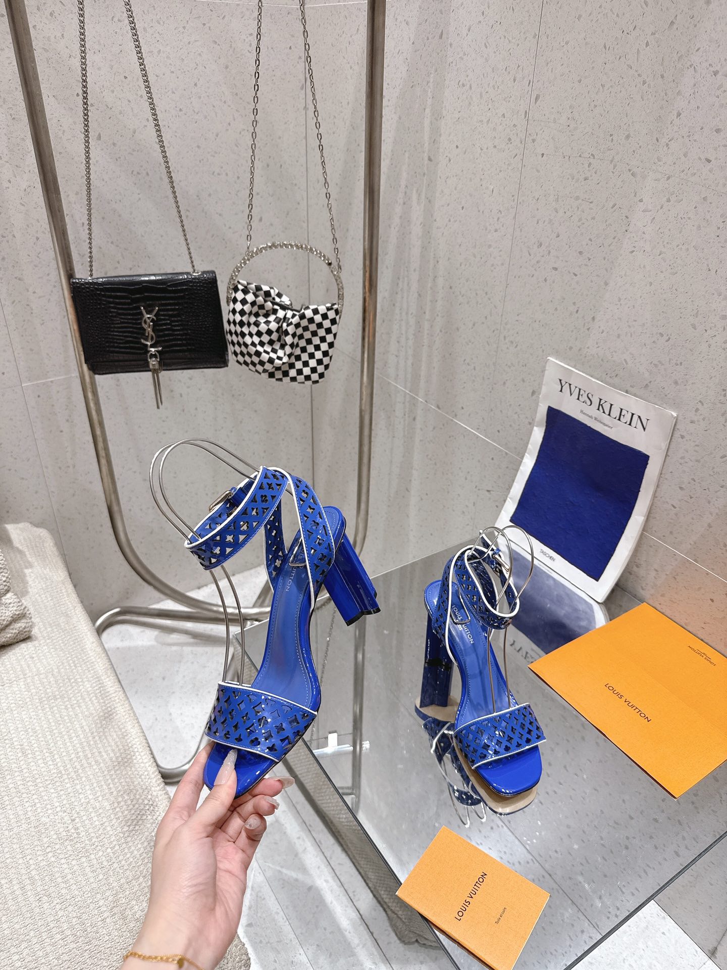 Women L*ouis V*uitton Top Sandals