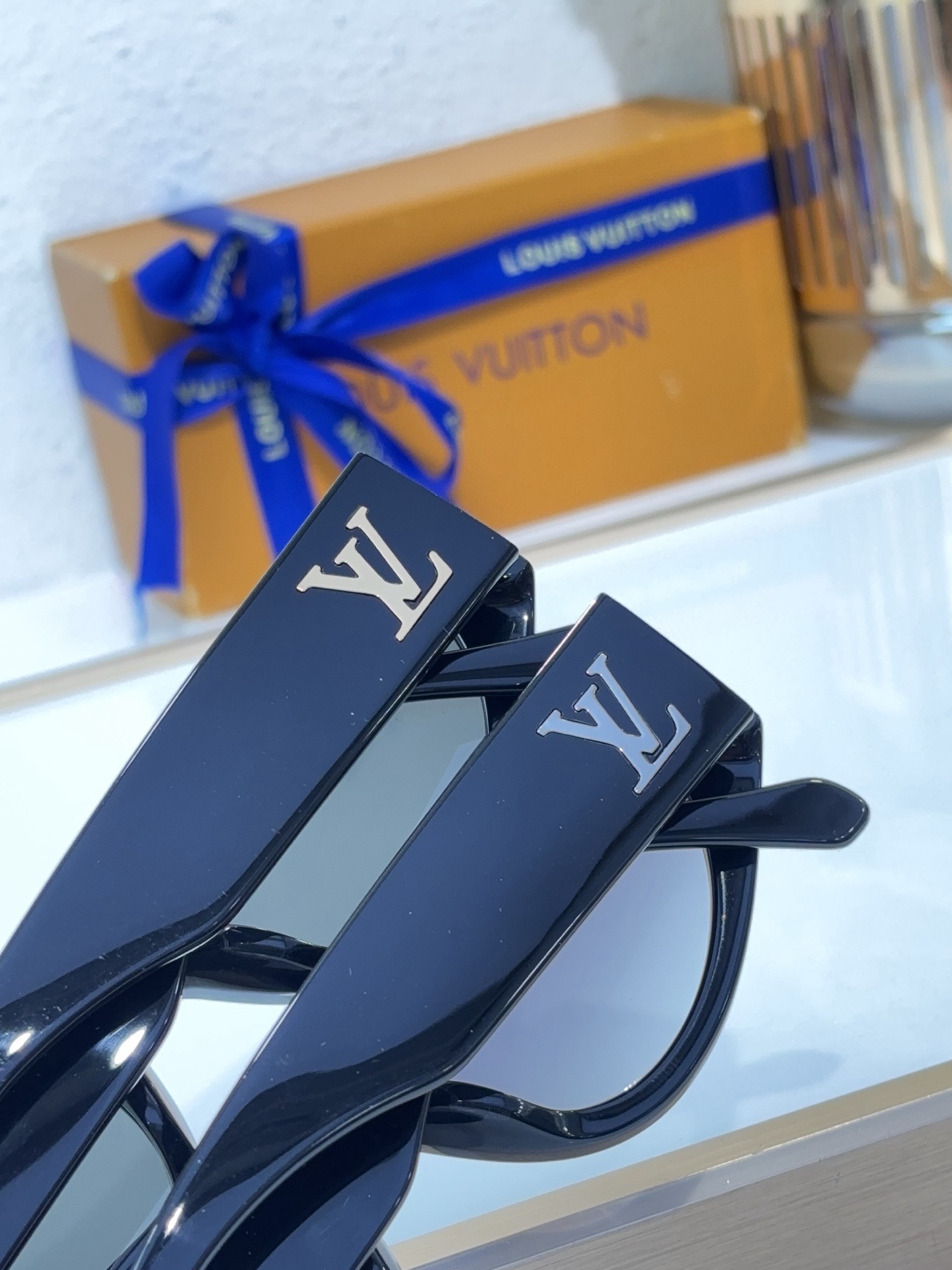 Top Quality L*ouis V*uitton Glasses