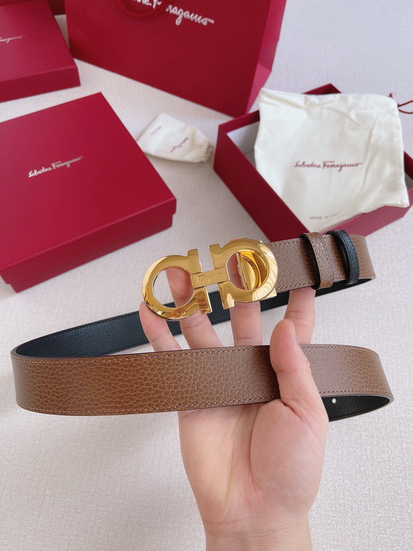 F*erragamo Top Version