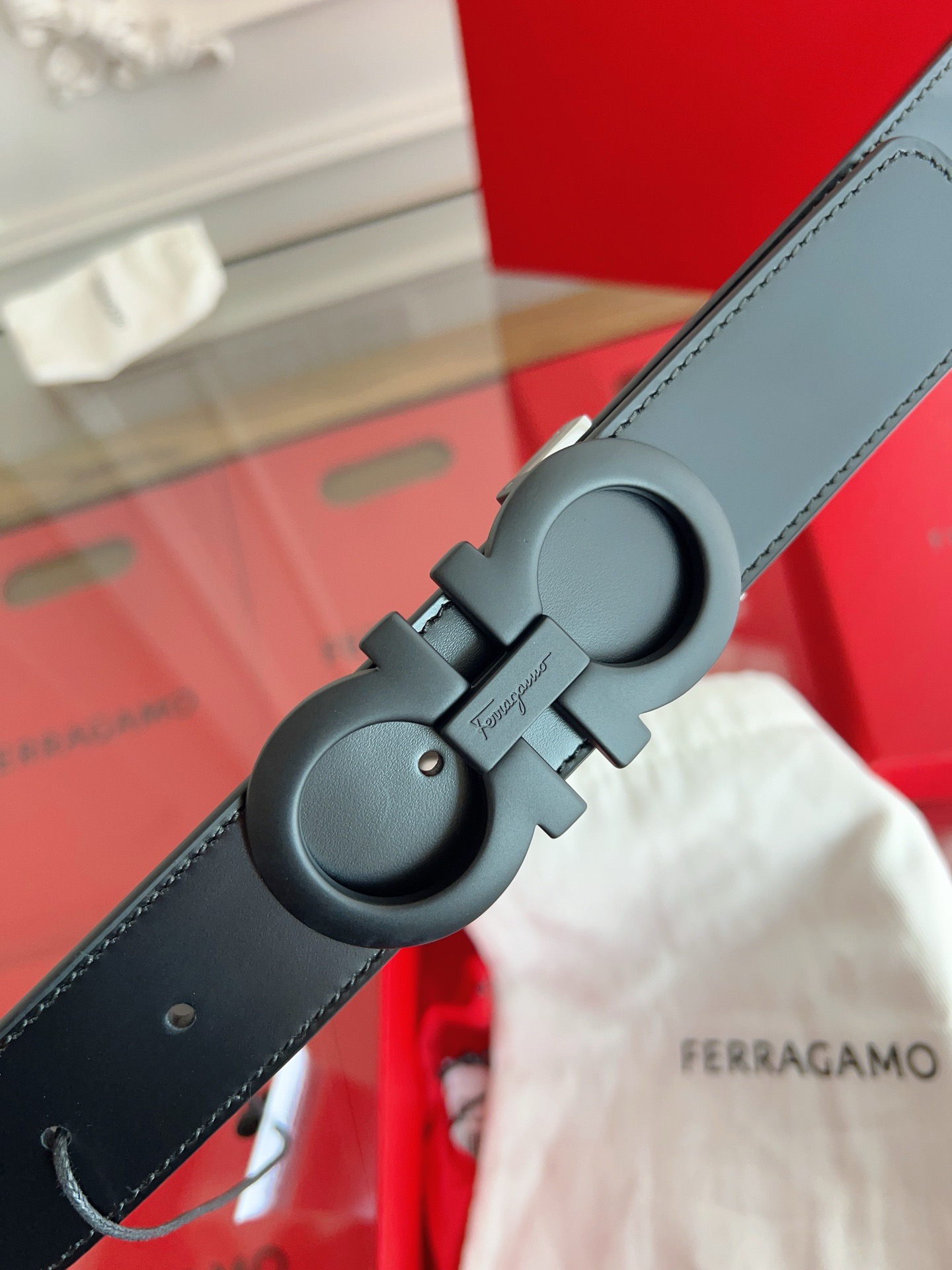 F*erragamo Top Version