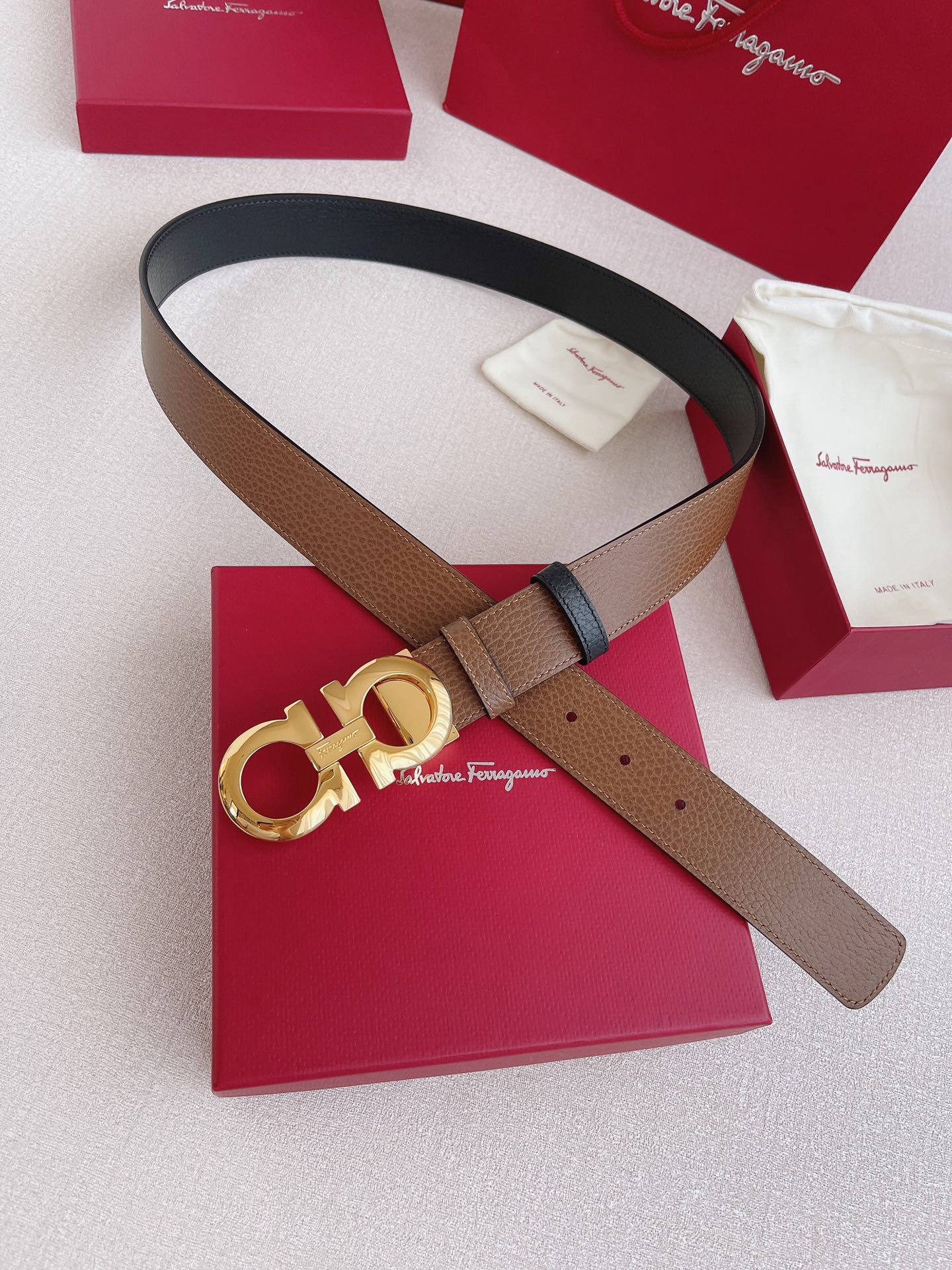 F*erragamo Top Version