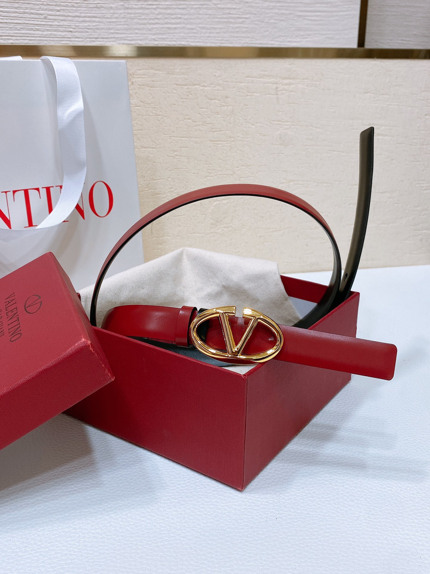 V*alentino Belts Top Quality