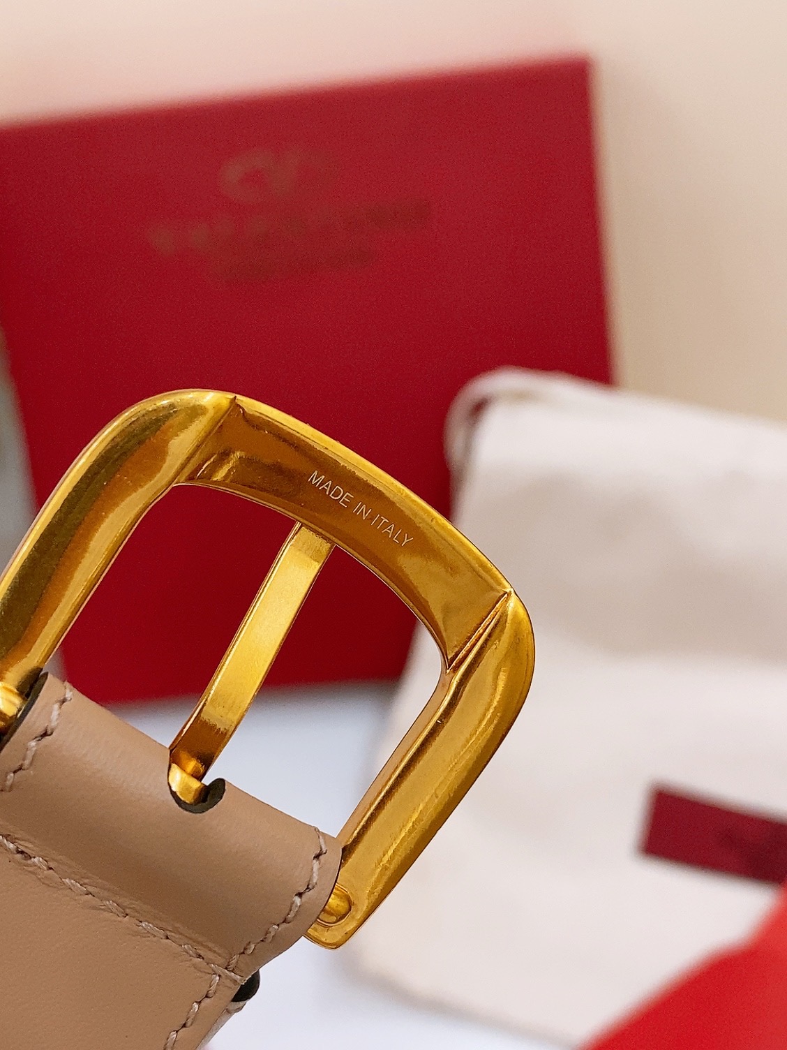 V*alentino Belts Top Quality