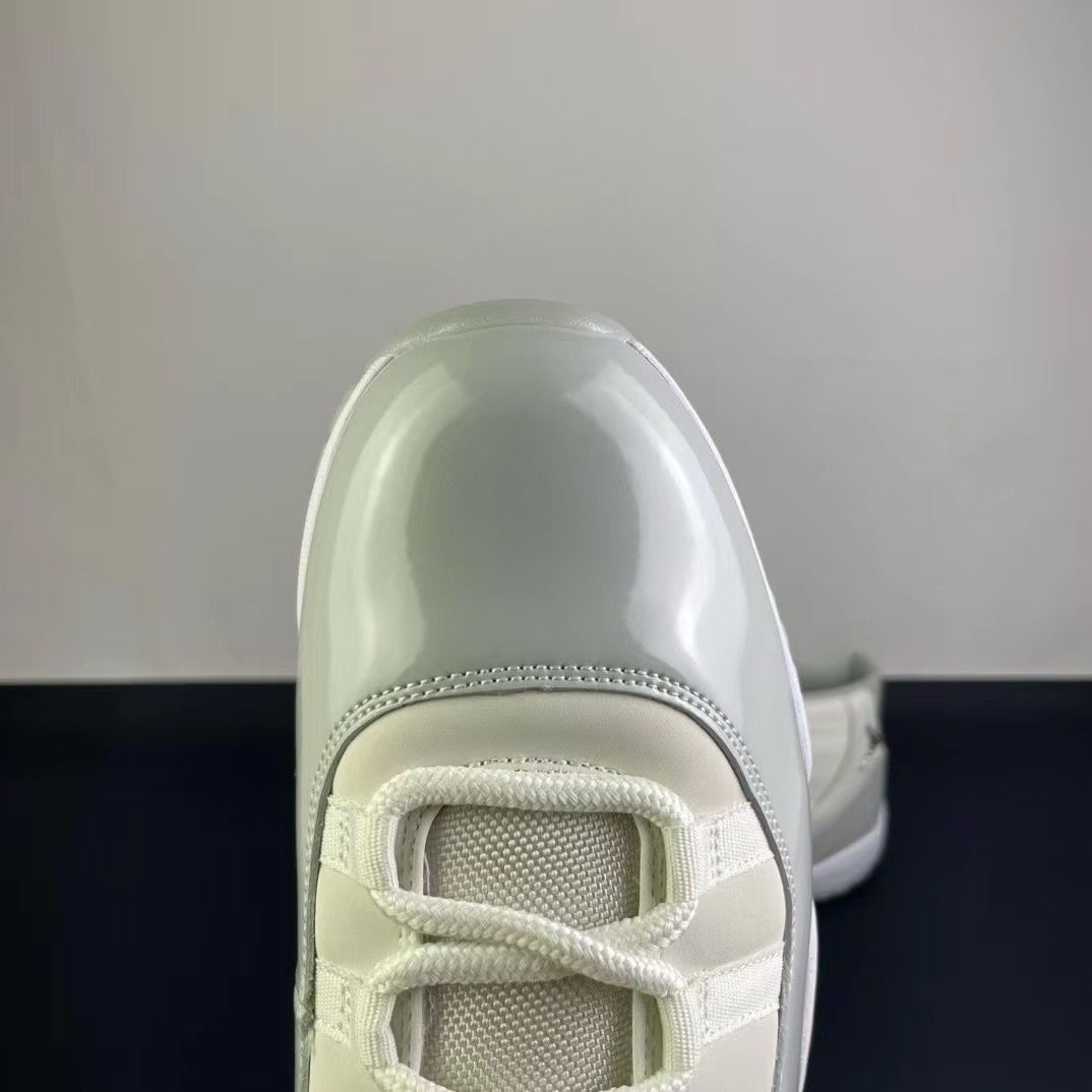 NIKE Air Jordan 11()