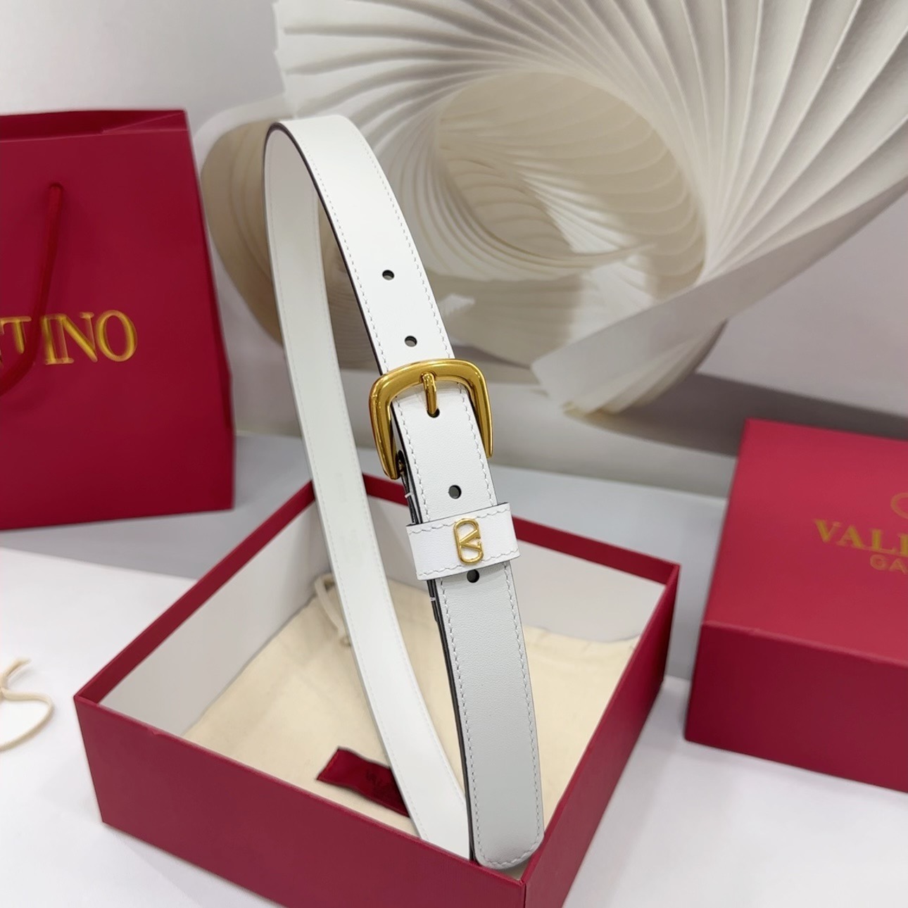 V*alentino Belts Top Quality