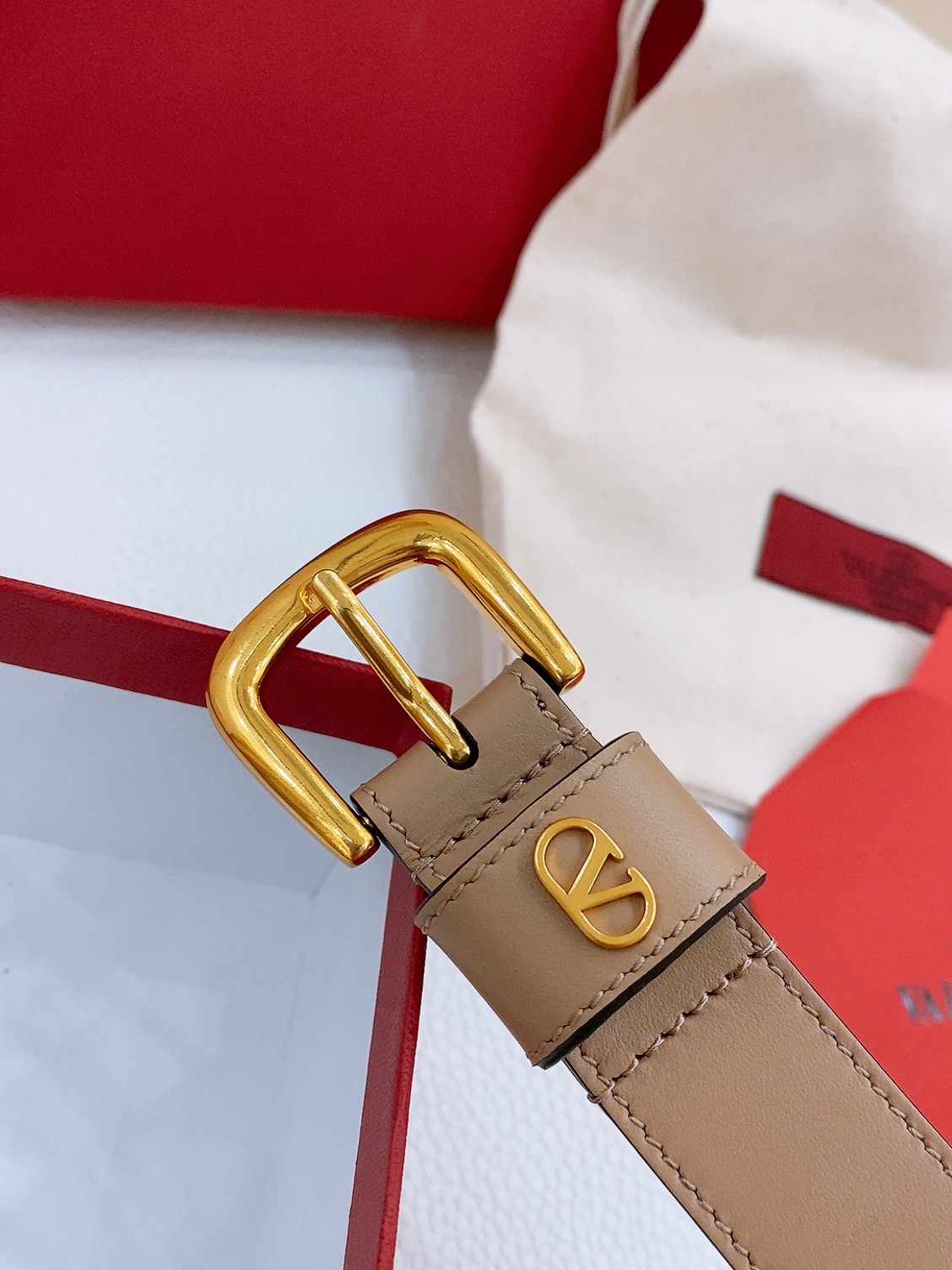 V*alentino Belts Top Quality